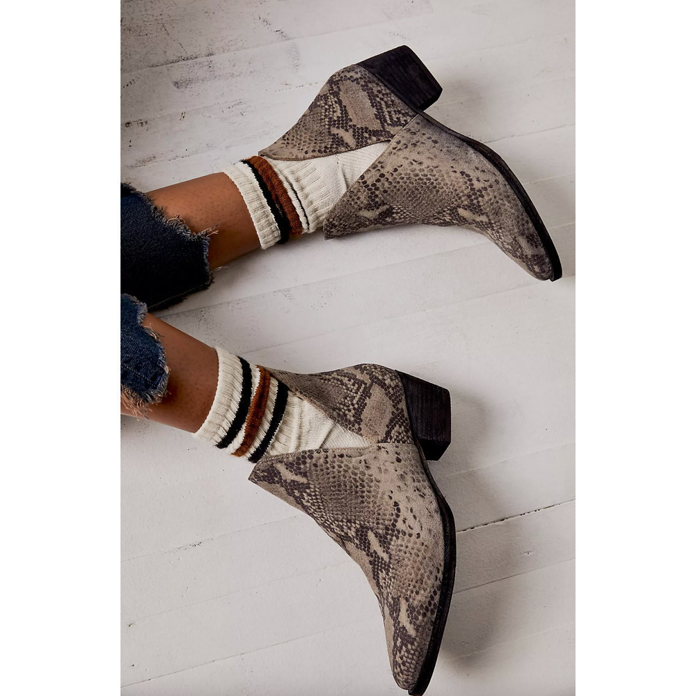 Free People Animal Charm Double V Ankle Boots size 39.5